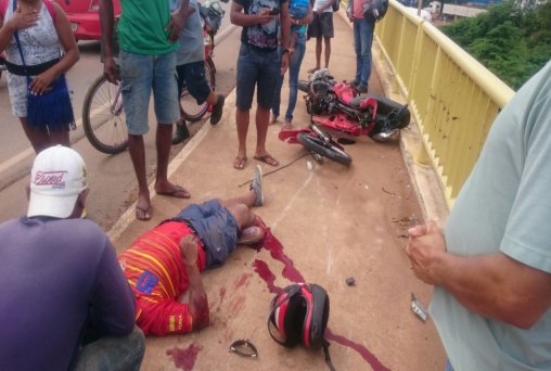 Motociclista tem perna arrancada em acidente na ponte do Rio Madeira