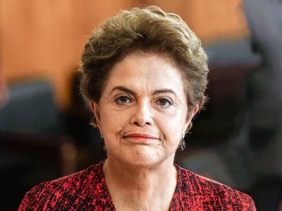 Sem dinheiro público, Dilma organiza vaquinha para custear viagens