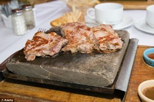 Restaurante nigeriano é fechado após polícia descobrir que estabelecimento servia carne humana