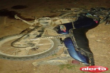 Colisão entre motocicletas deixa dois mortos em Zona Rural