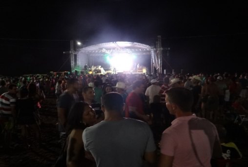 Prefeito destaca sucesso do festival de praia 