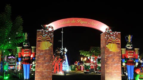 Casa do Papai Noel em Porto Velho e cenários natalinos ficam até dia 6