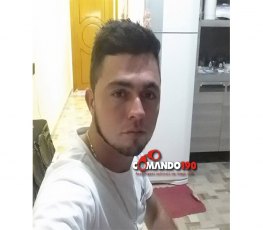 VIOLÊNCIA - Jovem é assassinado a tiros no meio da rua 