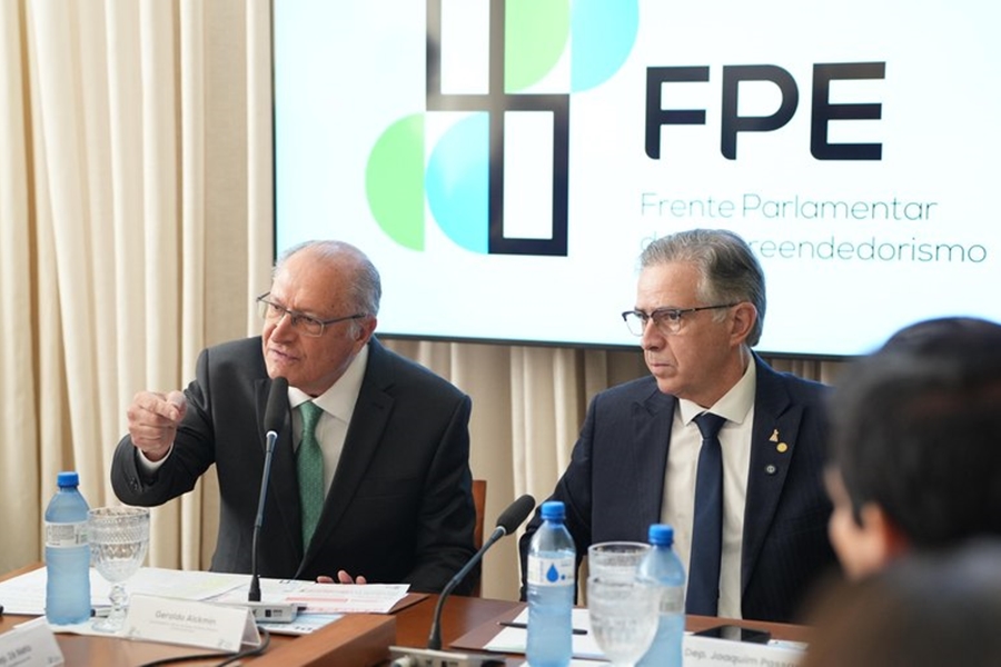 TRABALHO: Alckmin diz que fim da escala 6x1 é tendência mundial