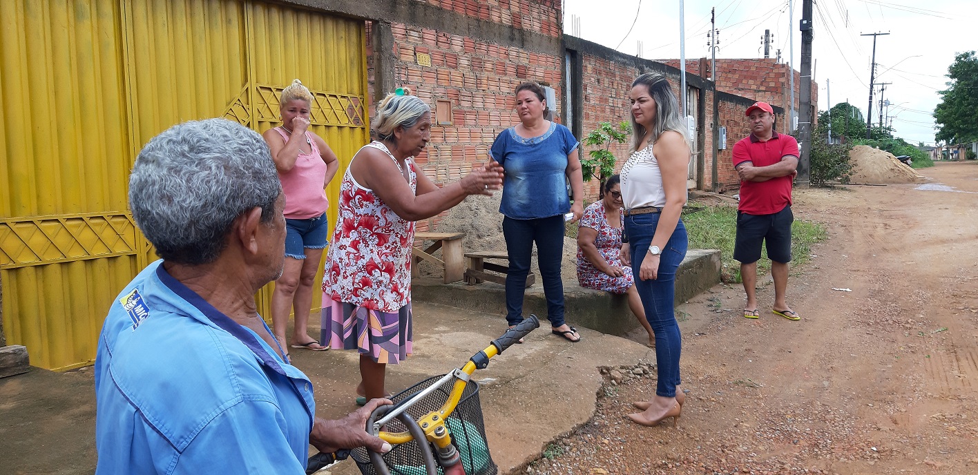 MORADORES REVOLTADOS: Bairro Cohab não foi asfaltado 100%; Ada Dantas cobra providências da prefeitura