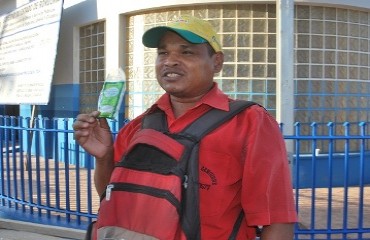 CENA DA CIDADE - Conheça Jonas, um ambulante portovelhense nada convencional - Vídeo e Fotos