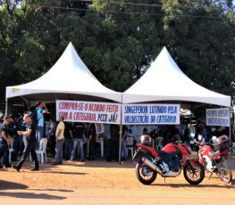 Agentes penitenciários ameaçam entrar em greve por descumprimento de acordo