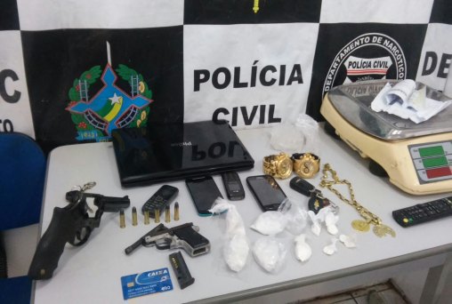 DENARC fecha ‘boca de fumo” disfarçada de bar e apreende drogas e armas