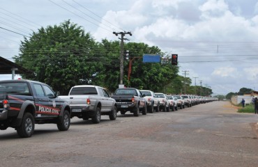 Polícia apresenta 75 novas viaturas a comunidade de Porto Velho - Confira Fotos