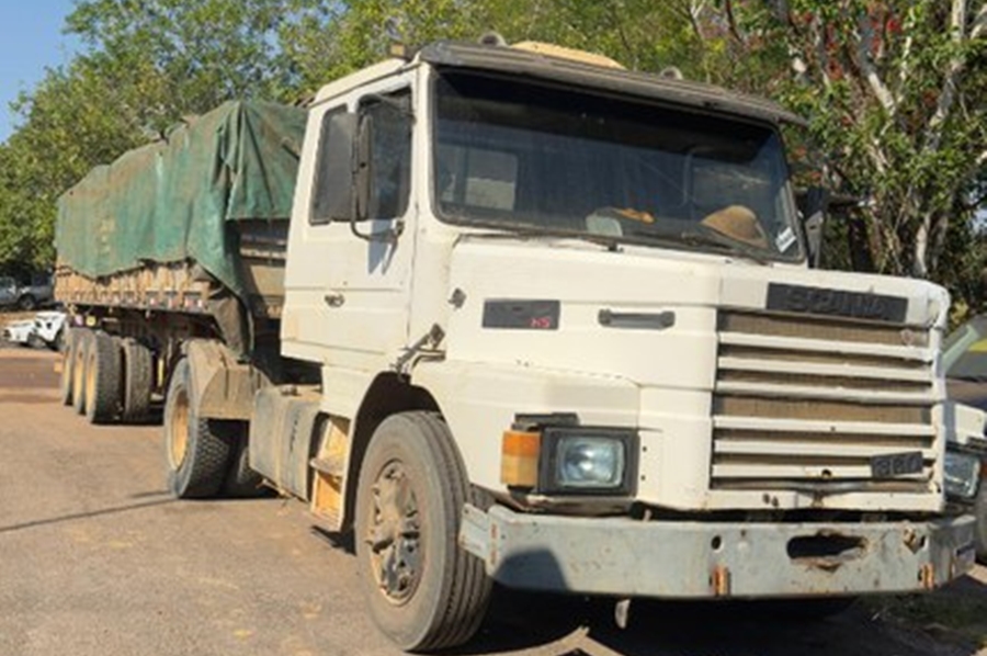 AÇÃO: PF faz prisões por transporte ilegal de madeira