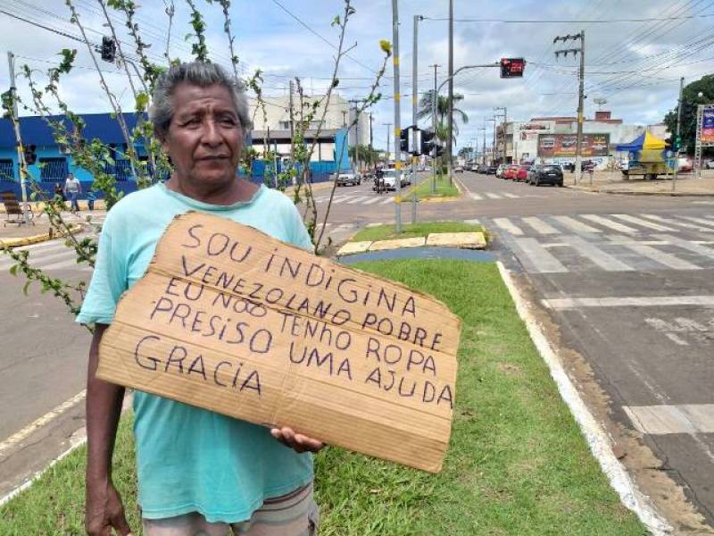 REFUGIADO: Indígena venezuelano: “Nunca imaginei que com 60 anos eu estaria pedindo”