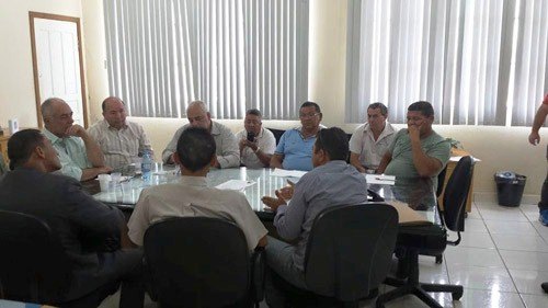  Em reunião com prefeito, Edwilson Negreiros defende direitos de taxistas
