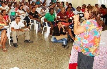 MUNICÍPIO - Quinquênios voltam a ser pagos em janeiro, diz Ellis Regina