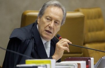 MENSALÃO - Revisor absolve réu do PMDB por lavagem de dinheiro e provoca discussão no STF