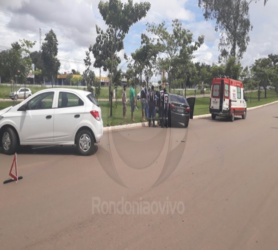 NÃO PAROU: Motorista provoca acidente entre automóveis na capital