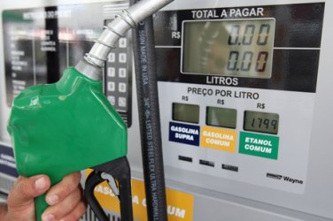 PREPARE OS BOLSOS - Gasolina está mais cara a partir de hoje em todo o país