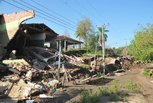 Defesa Civil vai demolir 500 casas no entorno do rio Madeira