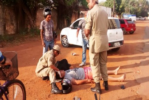  Vidraceiro fica desacordado em acidente de trânsito
