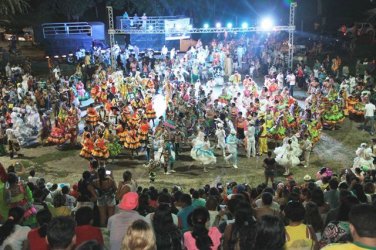 Arraial Flor do Maracujá vai acontecer na zona Leste de 29/08 a 07/09