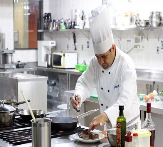 CEIA DE NATAL - Chef sugere filé de pirarucu no forno ao molho do tucupi