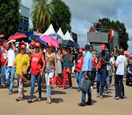 SINDSEF, OAB, SINDUR E ASPOMETRON coordenam Fórum de Trabalhadores