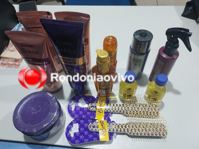 NA JATUARANA:  Mulher é flagrada furtando vários objetos na farmácia Ultra Popular 