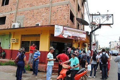 Assalto no centro de Porto Velho deixa mulher baleada