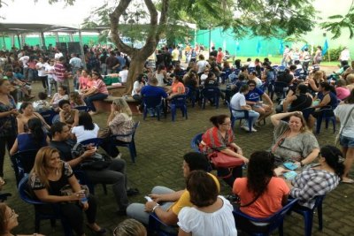 Professores não recebem reajuste e escolas da capital podem parar novamente 