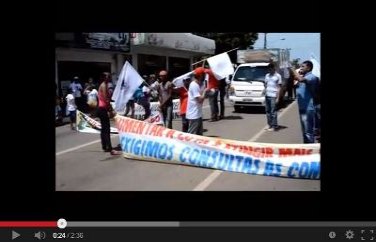 Integrantes do MAB vão para frente do Palácio do Governo e criam comissões para negociar reivindicações - VÍDEO