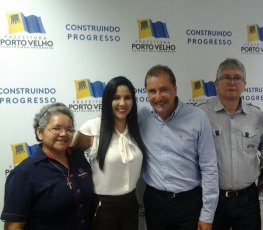 Cristiane Lopes reivindica regularização do terreno da Cesmazza