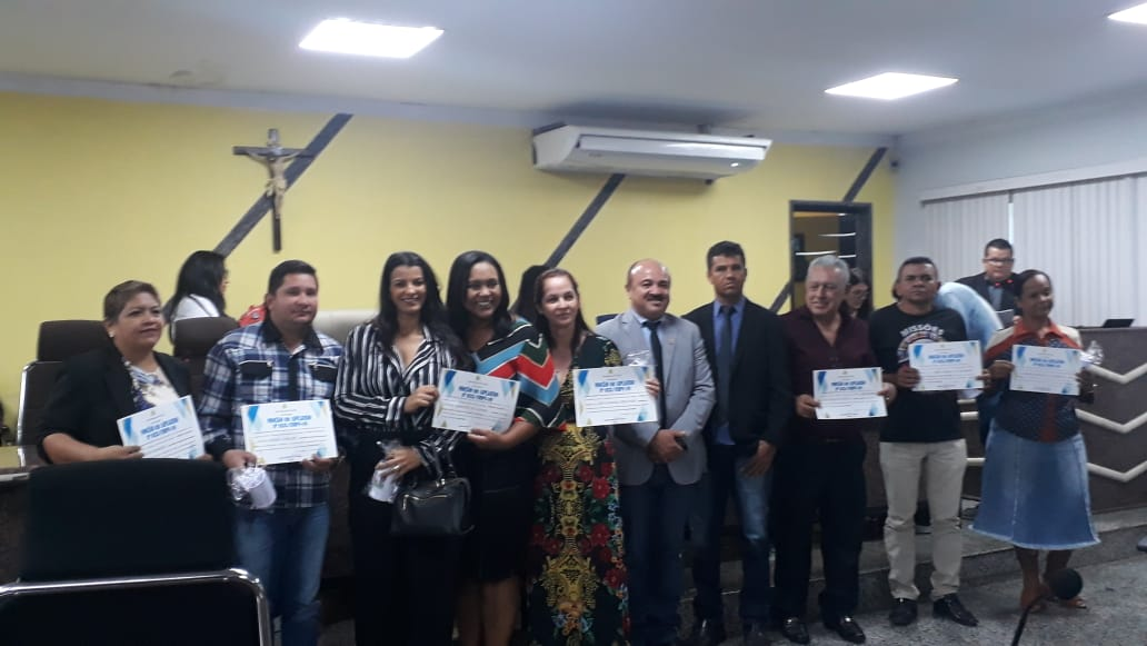 Projeto de acadêmicos recebe homenagem na Câmara de Vereadores