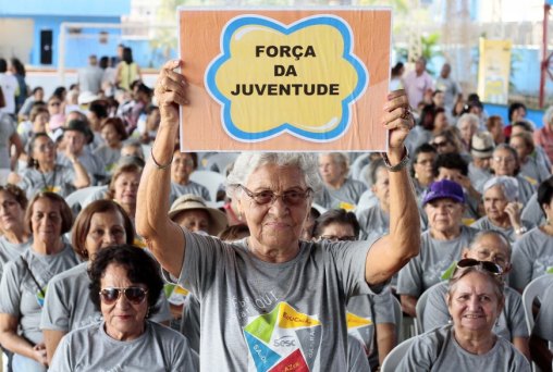 Idosos têm semana com várias atrações e show musical