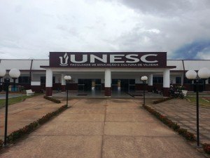 Alunos de UNESC ajudam a fazer declaração do IR 