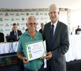 Deputado Airton homenageia pioneiros de Ji-Paraná