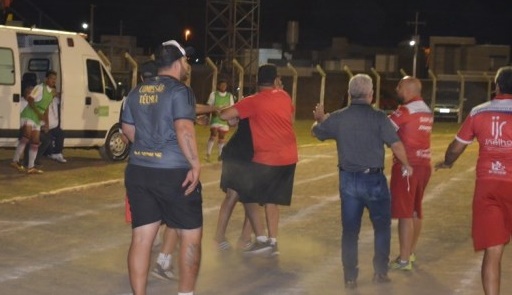 NO ESTÁDIO: Técnico do Porto Velho revela que policial militar ameaçou lhe dar um tiro