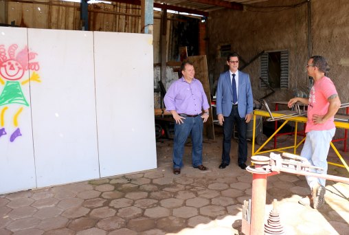 Dr. Neidson visita local onde será fábrica no presídio Urso Branco