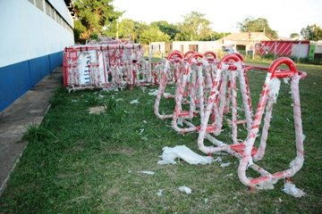 Morador denuncia descaso da prefeitura com aparelhos do programa Academia ao Ar Livre