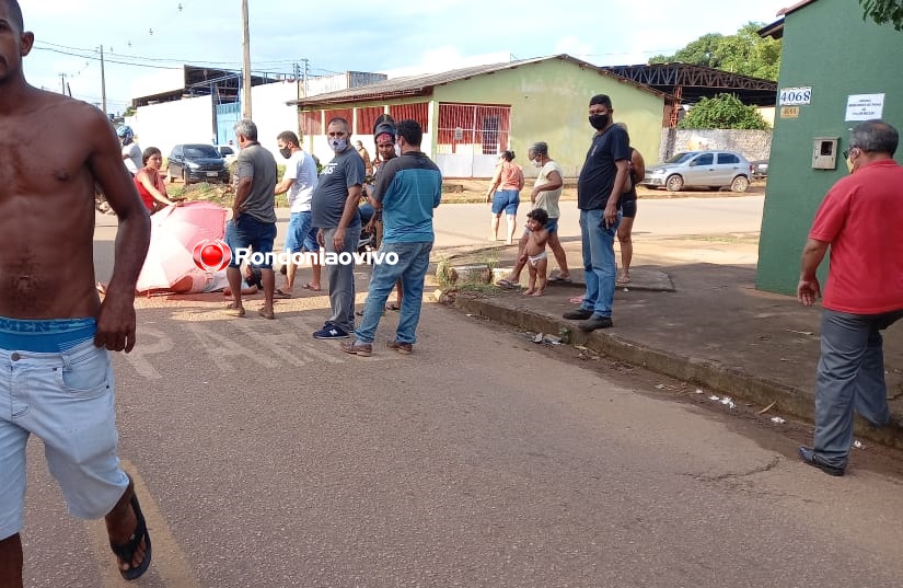 URGENTE - AO VIVO: Passageira de moto fica em estado grave após colisão com táxi