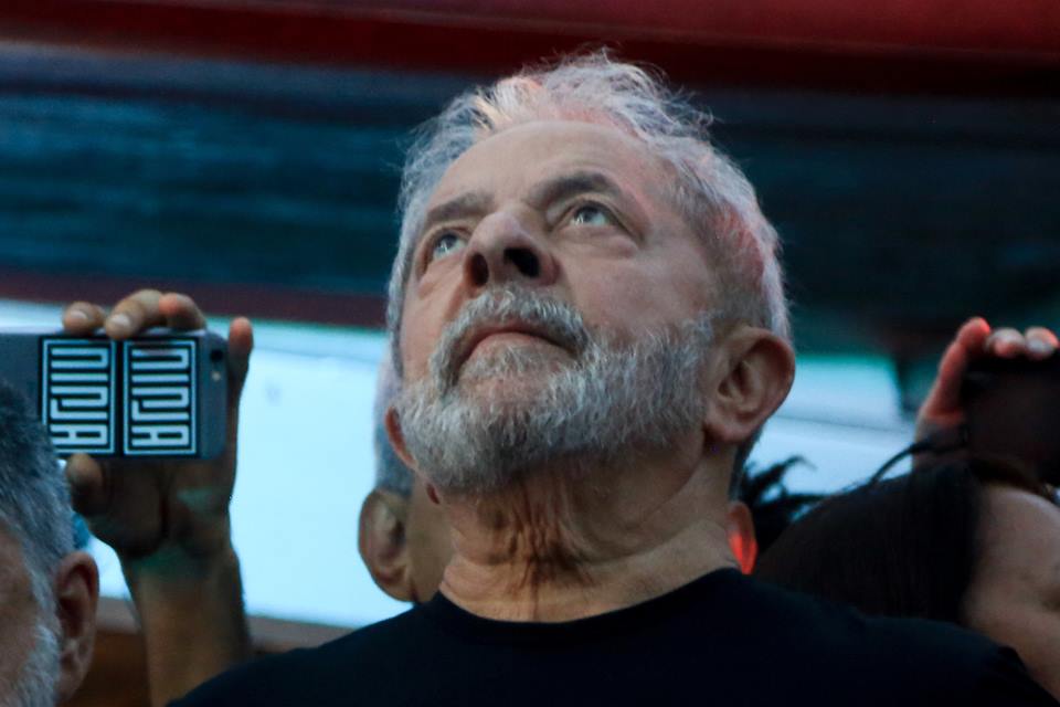 EX-PRESIDENTE: Lula pede no STF anulação das ações do triplex, sítio e instituto