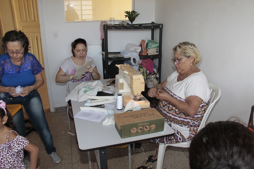 ARTESANATO: Escola Municipal Laio realiza curso de bonecas de pano em Porto Velho