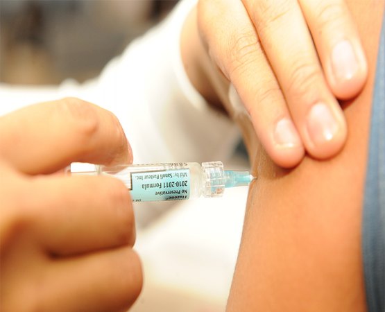 Vacina contra HPV para adolescentes é disponibilizada 