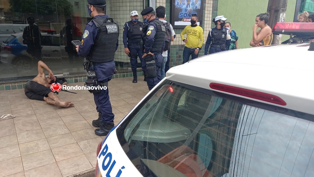 ASSISTA O VÍDEO: Homem é baleado e pede socorro no Centro de Porto Velho