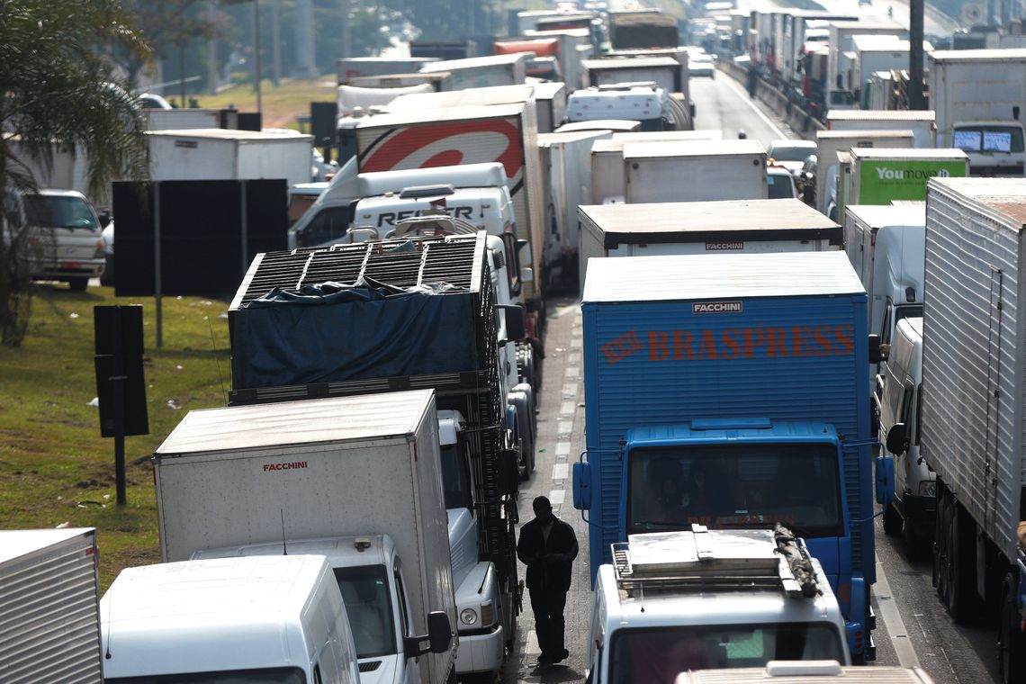 CAMINHONEIROS: Tabela do frete é reajustada em 4,13%