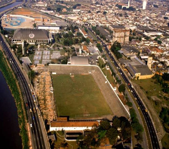 Internos da Fundação Casa fogem durante visita ao Corinthians 