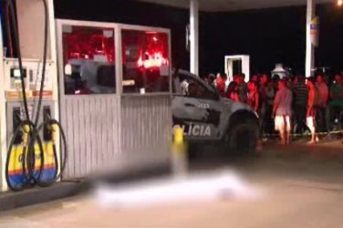 Durante protesto por preço da gasolina, frentista atira e mata adolescente 