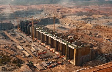 Concretagem recorde nas obras da UHE Santo Antônio, quantidade suficiente para erguer um estádio como o Maracanã