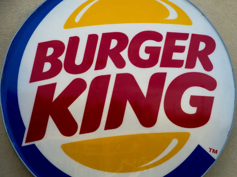 AJUDA:  Rede de fast food Burger King vai doar parte da receita para o SUS