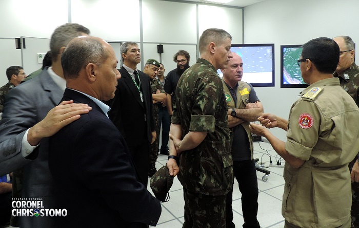 RECEPÇÃO: Coronel Chrisostomo acompanha Ministro da Defesa em visita à Porto Velho