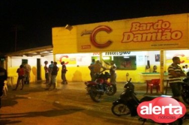 Homem é encontrado morto em banheiro de bar