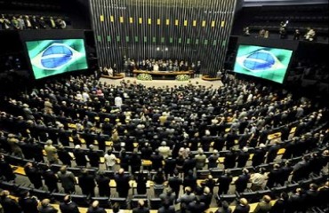 Congresso em Foco divulga que PMDB e DEM concentram os mais ricos do Congresso - Veja os números